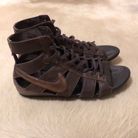 nike gladiator sandals mens